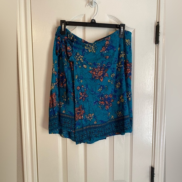 Maurices faux wrap skirt - Picture 1 of 5
